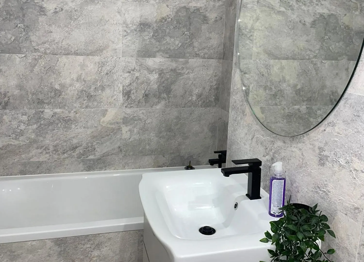 Fancy Apartment With 2Br Bucharest