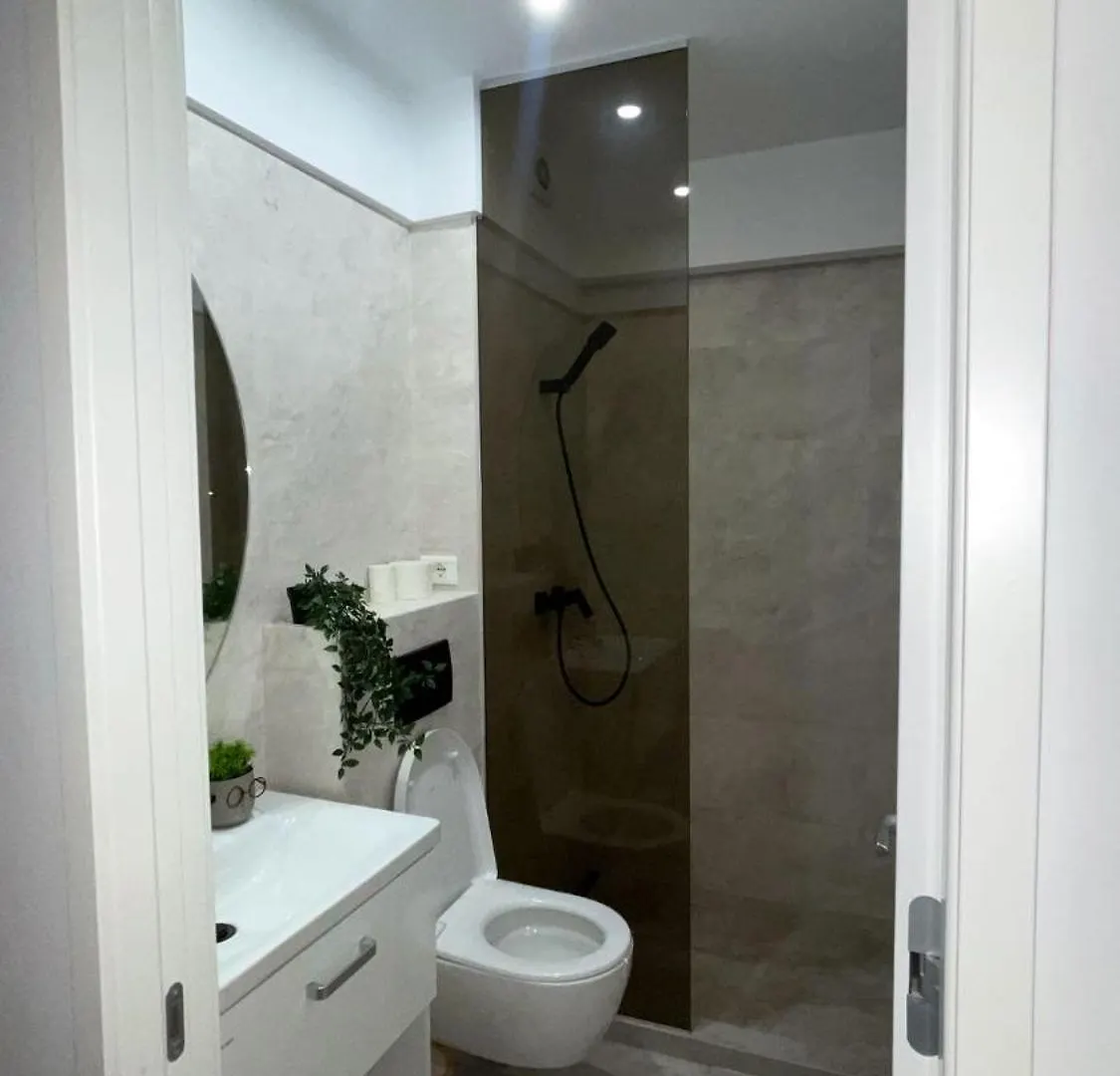 Fancy Apartment With 2Br Bucharest 0*,