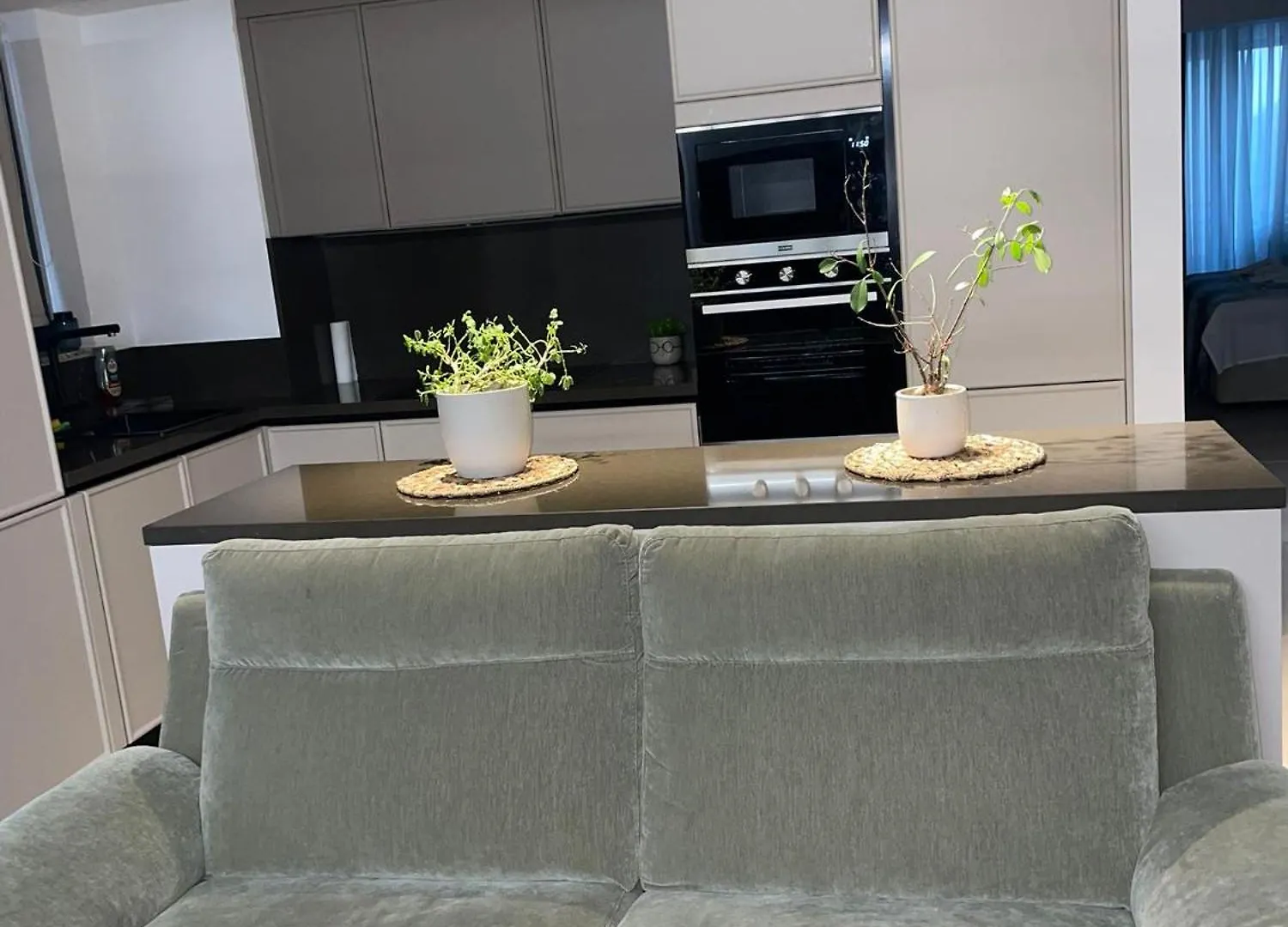 Fancy Apartment With 2Br Bucharest Romania